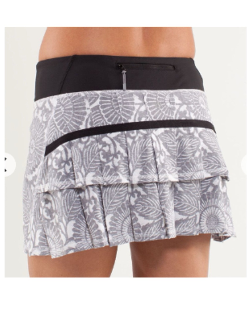Lululemon Pace Setter Skirt, Beachy Floral Fossil, Lululemon Size 6 Tall skort